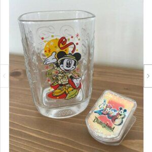 Disney World Animal Kingdom Safari Mickey Mouse Glass McDonald's 2000 + Magnet